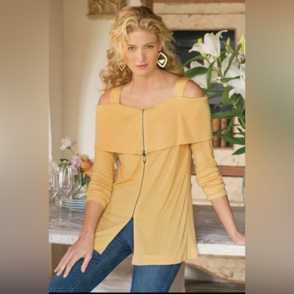 [CLEARANCE] Soft Surroundings Small Black Zip Front Cold Shoulder Top Blouse
